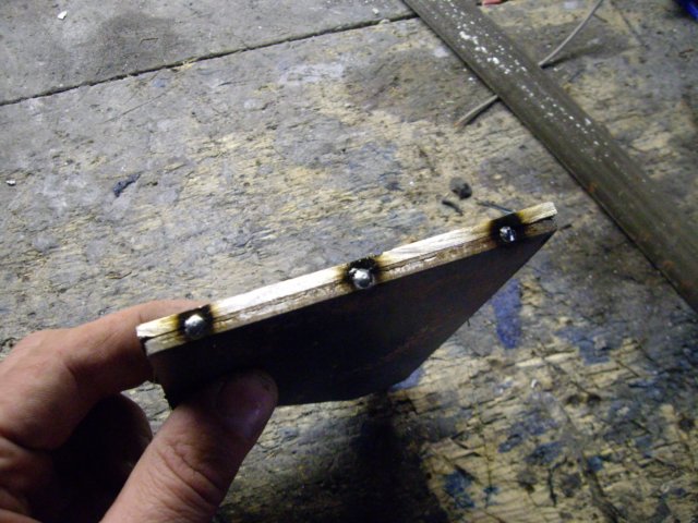 braceplatessmall02welded.jpg