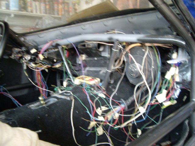 dashwiring01.jpg