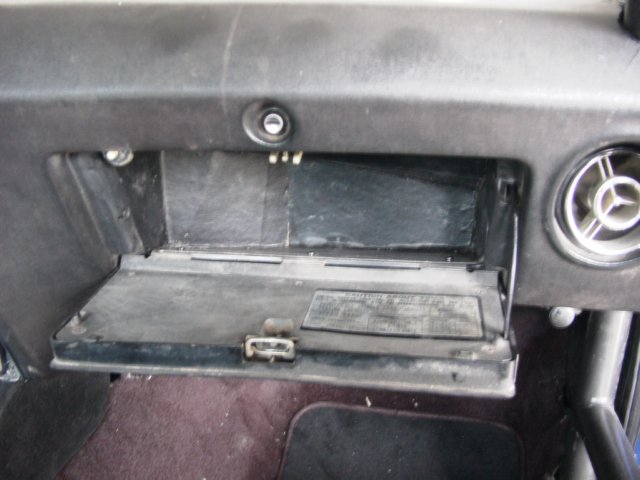 glovebox5.jpg