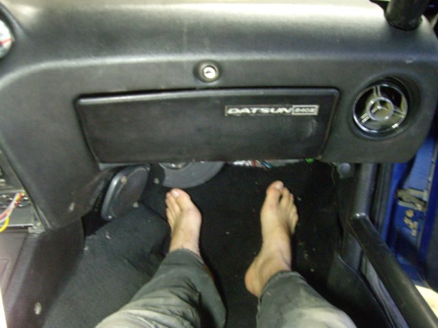 rfootwell04.jpg